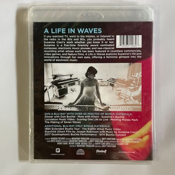 Suzanne Ciani – A Life In Waves – Blu-ray/DVD, Documentary plus Bonus Material - Picture 2 of 2